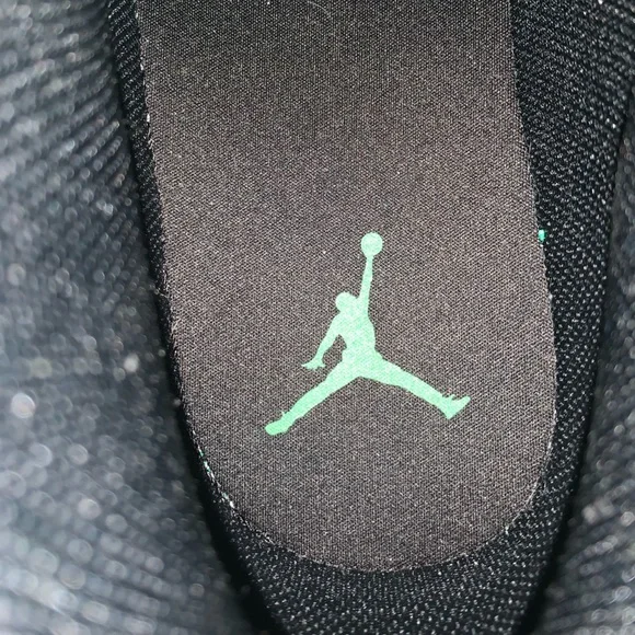 ❌SOLD❌Air Jordan 1 mid lucky green - Picture 6 of 13